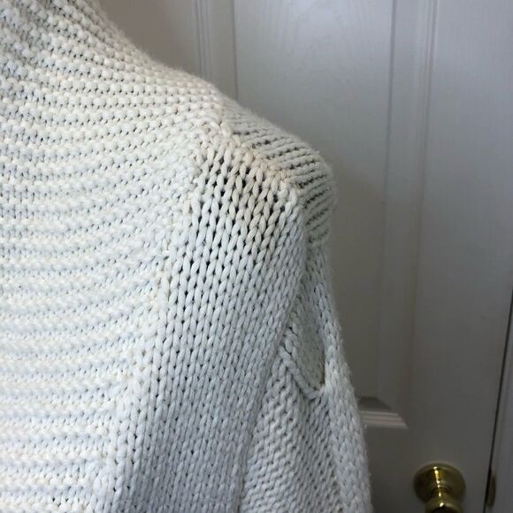 Eddie Bauer hand knit cream button front cardigan long sleeve sweater size mediu - Picture 7 of 9